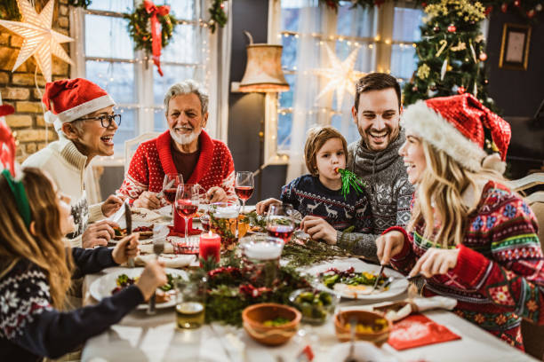 Tilly Living's Round Christmas Placemats: A Festive Must-Have